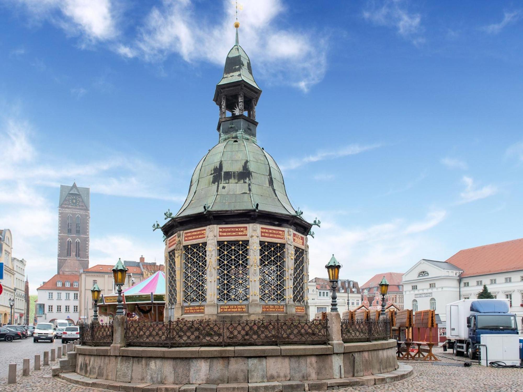 Comfortable Apartment In Wismar Mecklenburg With Fireplace 외부 사진